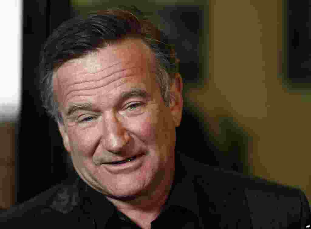 Diễn viên Robin Williams tại buổi ra mắt bộ phim "Người bố vĩ đại nhất thế giới" tại Los Angeles, ngày 13 tháng 8, 2009. 