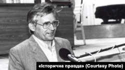 Олесь Сергієнко у 1990-му році
